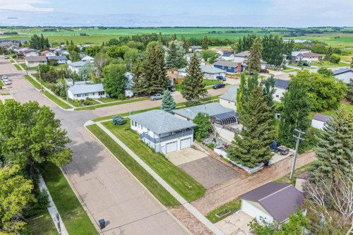 4845 50 Avenue, Kitscoty, AB - Outdoor With View