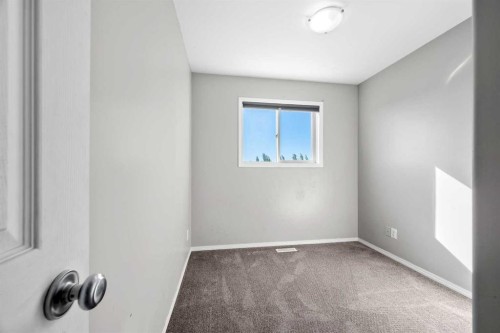 Unit 6-1811 49 Avenue, Lloydminster, SK - Indoor Photo Showing Other Room