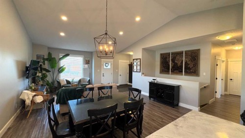 538 24 Street, Wainwright, AB - Indoor Photo Showing Dining Room