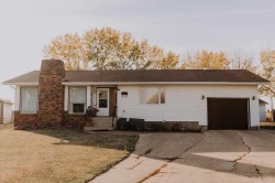 317 4 Avenue Crescent  Wainwright, AB T9W 1A1