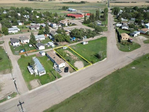 18 Railway Avenue East, Marshall, SK 