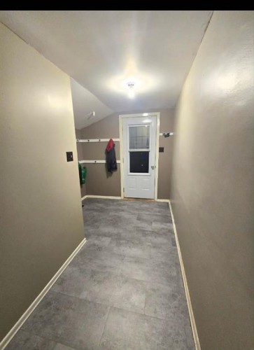 #472018 A&B, Rural Wainwright No. 61, M.D. Of, AB - Indoor Photo Showing Other Room
