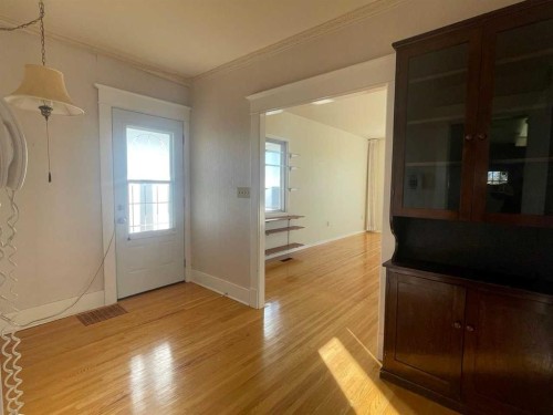 #472018 A&B, Rural Wainwright No. 61, M.D. Of, AB - Indoor Photo Showing Other Room