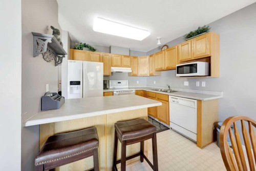 22-4201 56 Avenue, Lloydminster, AB - Indoor Photo Showing Kitchen With Double Sink