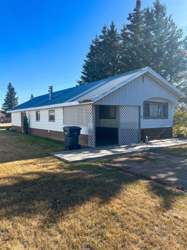 100 4 Avenue North, Marwayne, AB - Outdoor