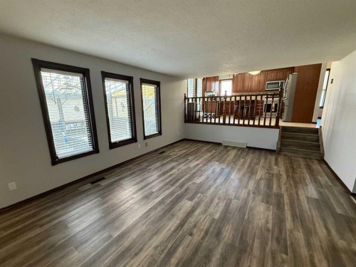 5520 41 Street, Provost, AB - Indoor