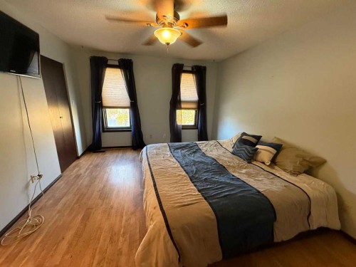 5520 41 Street, Provost, AB - Indoor Photo Showing Bedroom