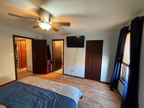 5520 41 Street, Provost, AB - Indoor Photo Showing Bedroom