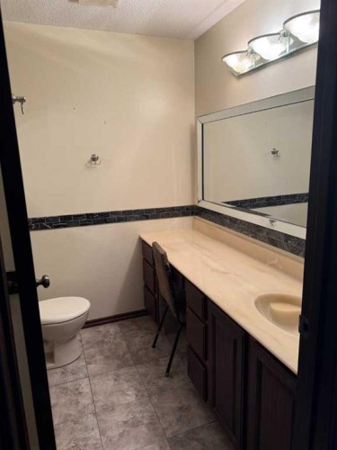 5520 41 Street, Provost, AB - Indoor Photo Showing Bathroom