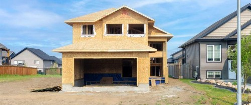 3705 42 Avenue, Lloydminster, SK - Outdoor