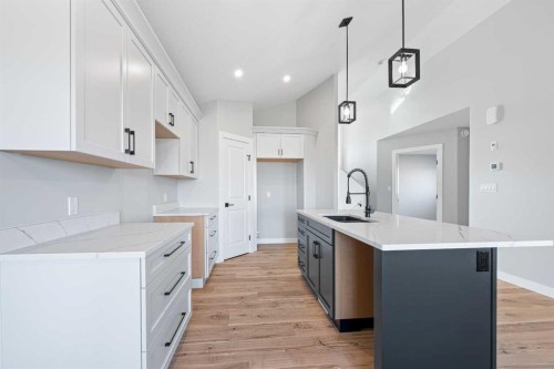 3705 42 Avenue, Lloydminster, SK - Indoor Photo Showing Kitchen With Upgraded Kitchen