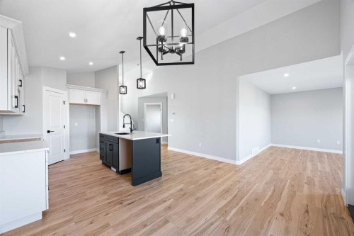 3705 42 Avenue, Lloydminster, SK - Indoor Photo Showing Kitchen