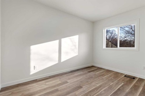 5301 47 Street, Lloydminster, AB - Indoor Photo Showing Other Room