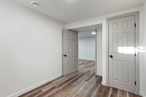 5301 47 Street, Lloydminster, AB - Indoor Photo Showing Other Room