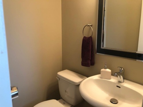 52-4008 41 Avenue, Lloydminster, SK - Indoor Photo Showing Bathroom