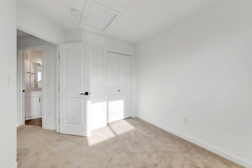 19-3616 41 B Avenue, Lloydminster, SK - Indoor Photo Showing Other Room