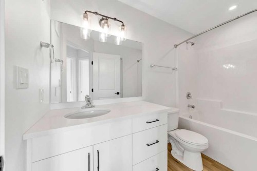 19-3616 41 B Avenue, Lloydminster, SK - Indoor Photo Showing Bathroom