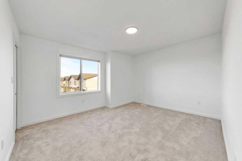 19-3616 41 B Avenue, Lloydminster, SK - Indoor Photo Showing Other Room