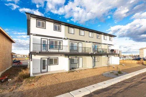 19-3616 41 B Avenue, Lloydminster, SK - Outdoor