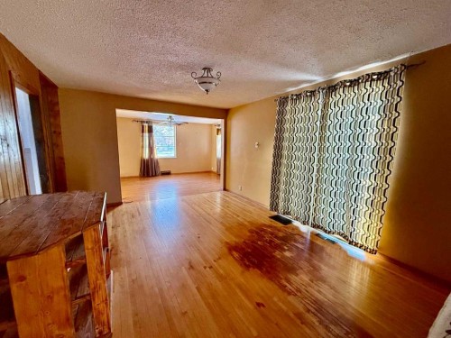 5107 47 Street, Provost, AB - Indoor Photo Showing Other Room