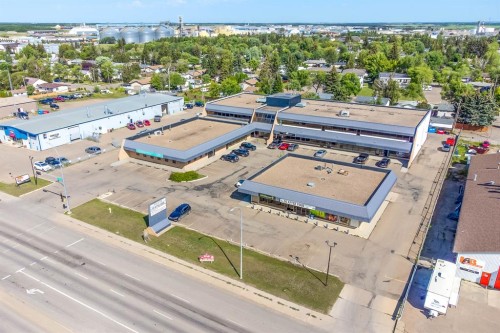 5704 44 Street, Lloydminster, AB 