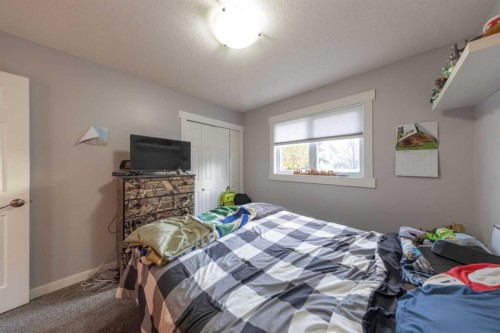 3805 58 Avenue, Lloydminster, AB - Indoor Photo Showing Bedroom