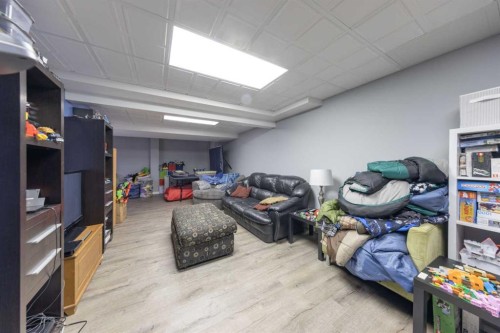 3805 58 Avenue, Lloydminster, AB - Indoor