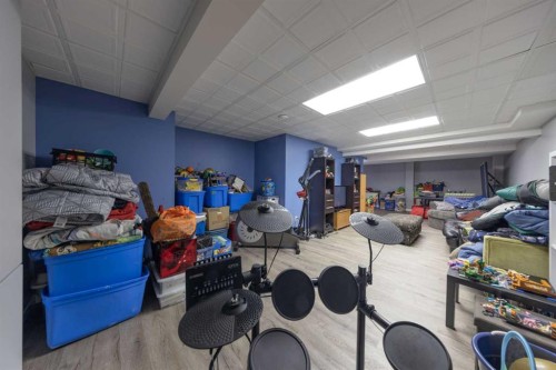 3805 58 Avenue, Lloydminster, AB - Indoor