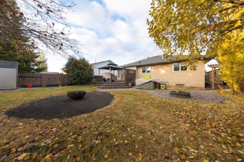 3805 58 Avenue, Lloydminster, AB - Outdoor