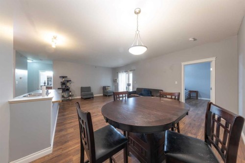 408-6802 42, Lloydminster, AB - Indoor Photo Showing Dining Room