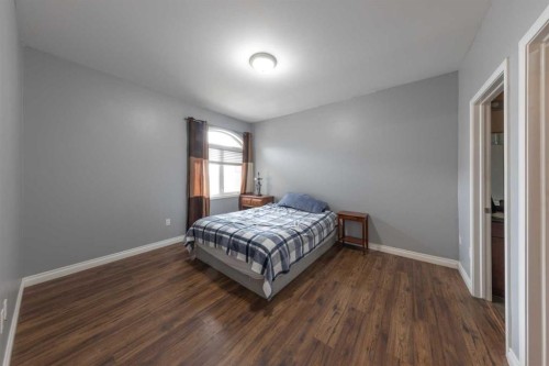 408-6802 42, Lloydminster, AB - Indoor Photo Showing Bedroom