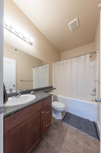 408-6802 42, Lloydminster, AB - Indoor Photo Showing Bathroom