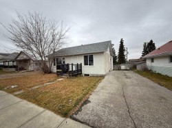 5018 50 Avenue  Kitscoty, AB T0B 2P0