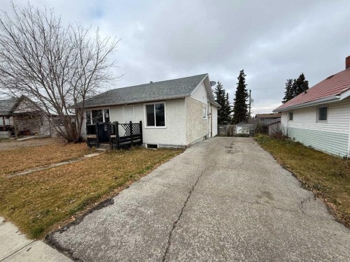 5018 50 Avenue, Kitscoty, AB - Outdoor