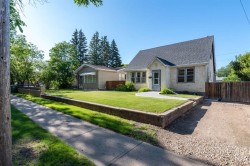 5412 50 Street  Lloydminster, AB T9V 0M9