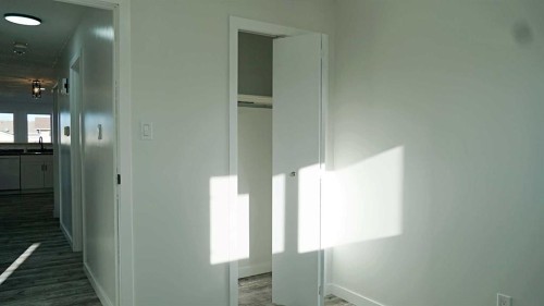 4907 53 Avenue, Kitscoty, AB - Indoor Photo Showing Other Room