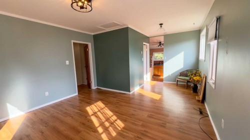 1025 14 Street, Wainwright, AB - Indoor Photo Showing Other Room