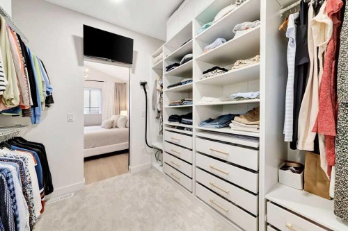 1302 59B Avenue, Lloydminster, AB - Indoor With Storage