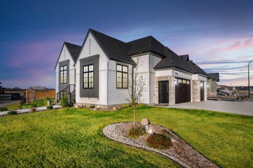 1302 59B Avenue, Lloydminster, AB - Outdoor