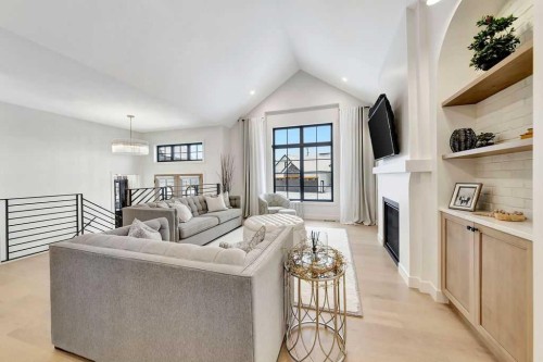 1302 59B Avenue, Lloydminster, AB - Indoor Photo Showing Living Room