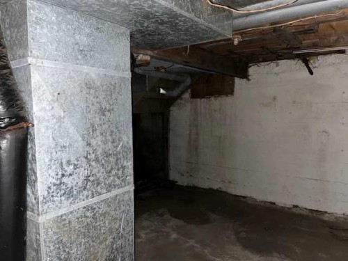 5402 50 Street, Lloydminster, AB - Indoor Photo Showing Other Room