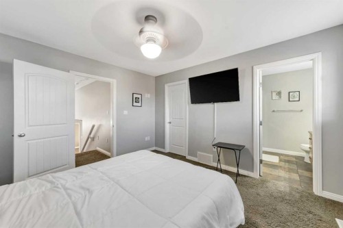 5221 15 Street, Lloydminster, AB - Indoor Photo Showing Bedroom