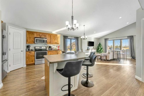 5221 15 Street, Lloydminster, AB - Indoor Photo Showing Kitchen