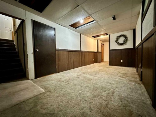 925 15 Street, Wainwright, AB - Indoor Photo Showing Other Room