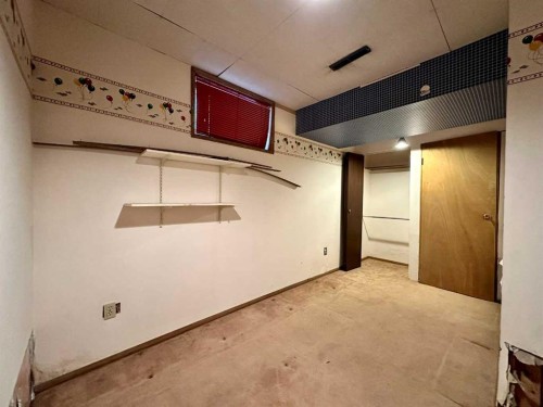 925 15 Street, Wainwright, AB - Indoor