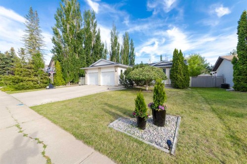 5201 26 Street, Lloydminster, AB - Outdoor