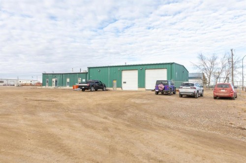 5520 59 Avenue, Lloydminster, AB 