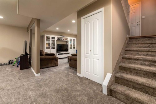 2303 52 Avenue, Lloydminster, AB - Indoor Photo Showing Other Room