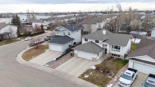 2303 52 Avenue, Lloydminster, AB - Outdoor