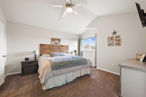 2102 58A Avenue Close, Lloydminster, AB - Indoor Photo Showing Bedroom